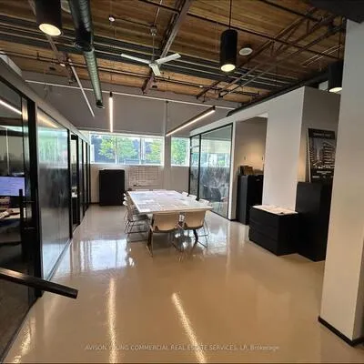 90,&nbsp;Wingold, Yorkdale-Glen Park, Toronto