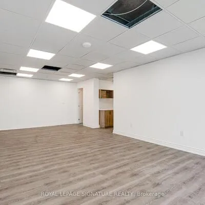 600,&nbsp;Dixon, West Humber-Clairville, Toronto