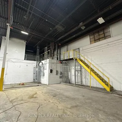315-345,&nbsp;Flint, York University Heights, Toronto