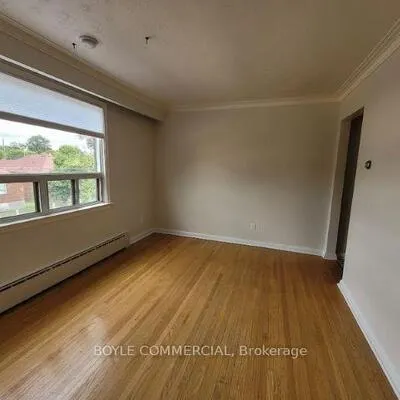 354,&nbsp;Wilson, Clanton Park, Toronto