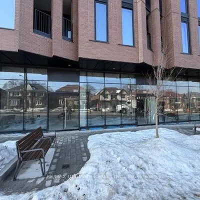 1716 - 1718,&nbsp;Bayview, Leaside, Toronto