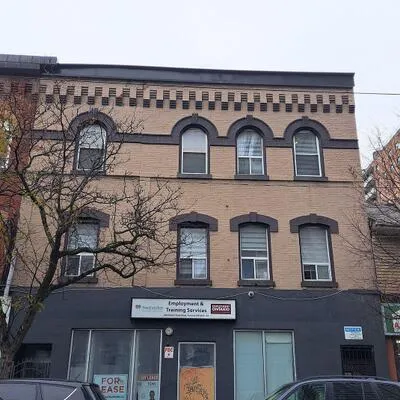 250,&nbsp;Queen, Moss Park, Toronto
