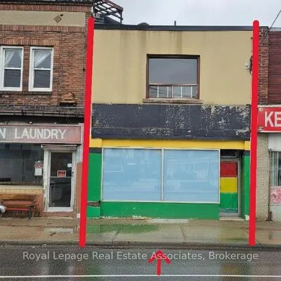 Commercial for sale, 625, Vaughan, Oakwood Village, Toronto