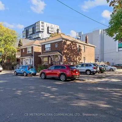 15-19,&nbsp;Augusta, Kensington-Chinatown, Toronto