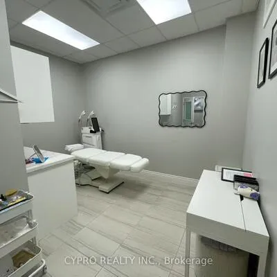 Commercial for sale, 4773, Yonge, Willowdale East, Toronto