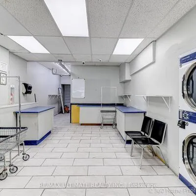 Commercial for sale, 1100-06, Victoria Park, Victoria Village, Toronto