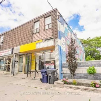 Commercial for sale, 477, Oakwood, Oakwood Village, Toronto