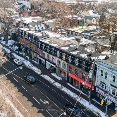 Commercial for sale, 243, Gerrard, Moss Park, Toronto