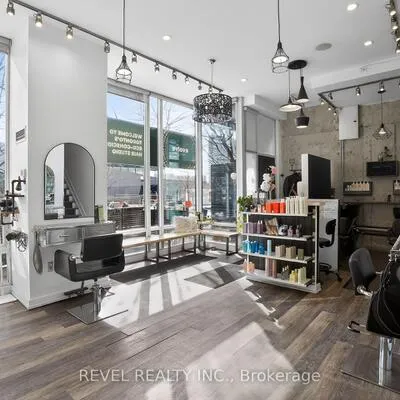 Commercial for sale, 40, Fort York, Waterfront Communities C1, Toronto