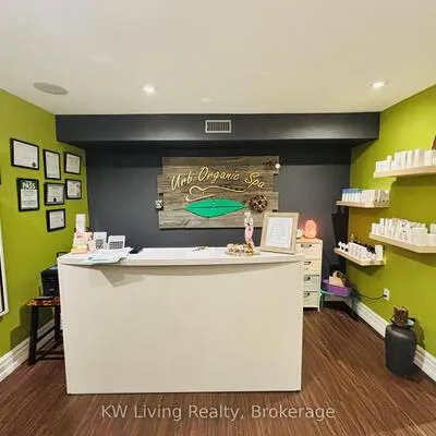 Commercial for sale, 701, Mount Pleasant, Mount Pleasant East, Toronto