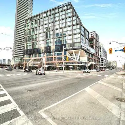 130,&nbsp;Queens, Waterfront Communities C8, Toronto