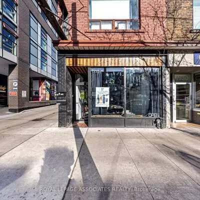 Commercial for sale, 1532, Dundas, Little Portugal, Toronto