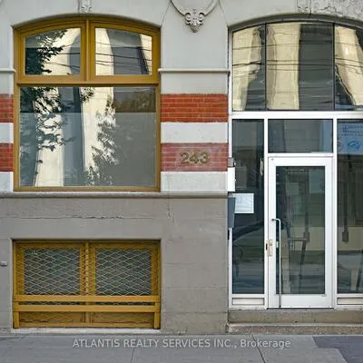 243,&nbsp;College, Kensington-Chinatown, Toronto