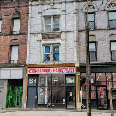 224,&nbsp;Queen, Moss Park, Toronto