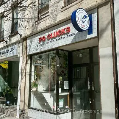 1112,&nbsp;Queen, Little Portugal, Toronto