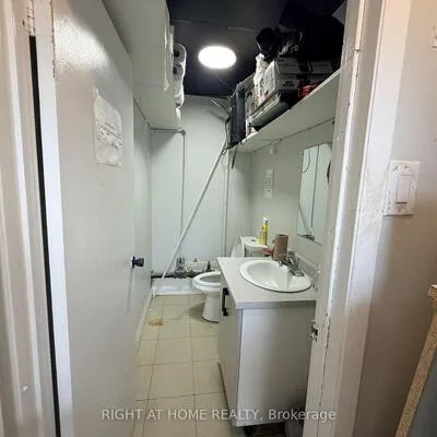 Commercial for sale, 3040, Don Mills, Don Valley Village, Toronto