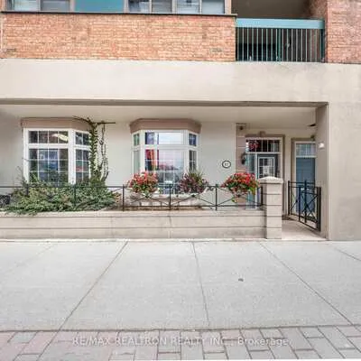 85,&nbsp;McCaul, Kensington-Chinatown, Toronto