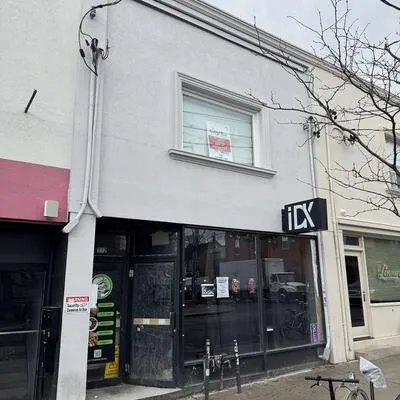 172,&nbsp;OSSINGTON, Trinity-Bellwoods, Toronto