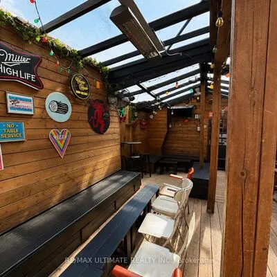 13,&nbsp;OSSINGTON, Trinity-Bellwoods, Toronto