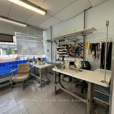 526,&nbsp;Eglinton, Lawrence Park South, Toronto