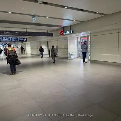 Commercial for sale, 81, Bay, Waterfront Communities C1, Toronto