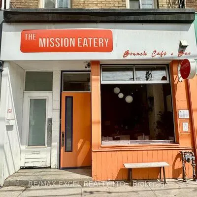 676,&nbsp;Queen, Trinity-Bellwoods, Toronto