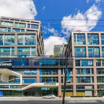 130,&nbsp;Queens, Waterfront Communities C8, Toronto