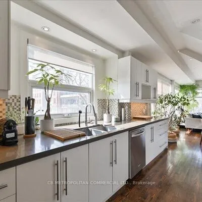 968,&nbsp;Queen, Trinity-Bellwoods, Toronto