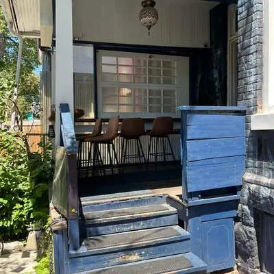 21,&nbsp;KENSINGTON, Kensington-Chinatown, Toronto