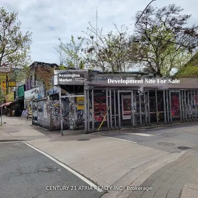 374,&nbsp;Spadina, Kensington-Chinatown, Toronto