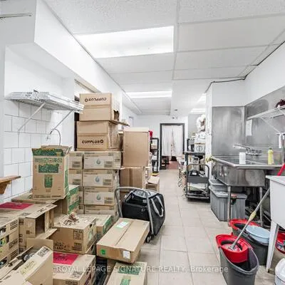 13,&nbsp;Baldwin, Kensington-Chinatown, Toronto