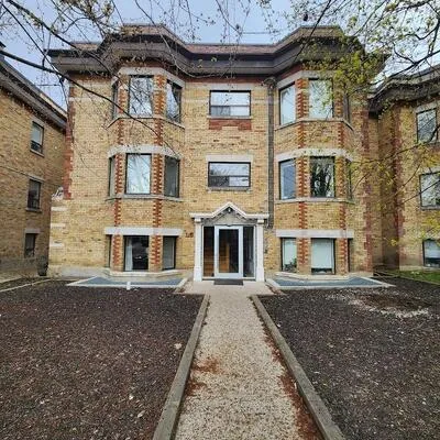 427,&nbsp;Crawford, Palmerston-Little Italy, Toronto