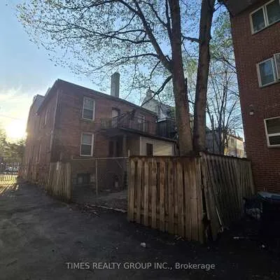 Commercial for sale, 66-66A-68, Pembroke, Moss Park, Toronto