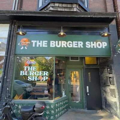960,&nbsp;Queen, Trinity-Bellwoods, Toronto