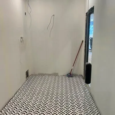 Commercial for sale, 7, St Thomas, Bay Street Corridor, Toronto
