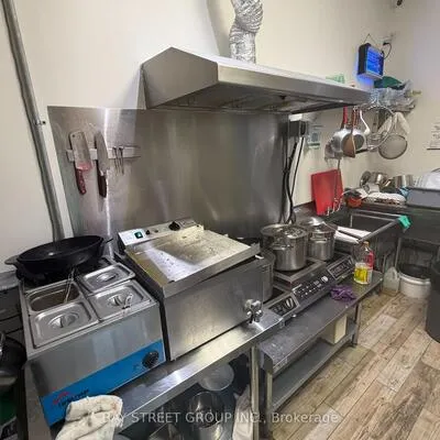 15,&nbsp;Northtown, Willowdale East, Toronto
