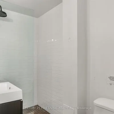 81,&nbsp;Huron, Kensington-Chinatown, Toronto