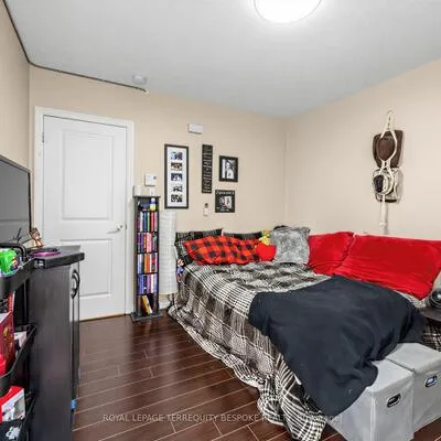 279,&nbsp;Lauder, Oakwood Village, Toronto