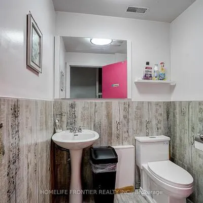 Commercial for sale, 482, Bloor, Annex, Toronto