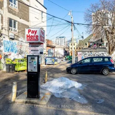 Commercial for sale, 114, Baldwin, Kensington-Chinatown, Toronto