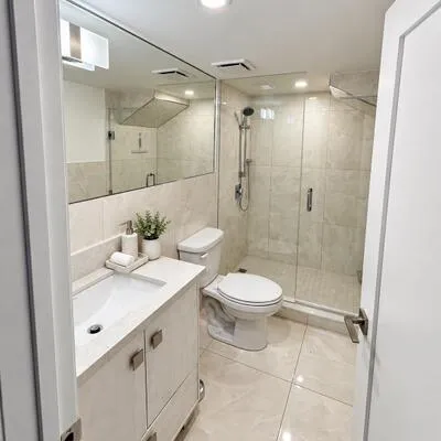 Commercial for sale, 1618, Bayview, Leaside, Toronto