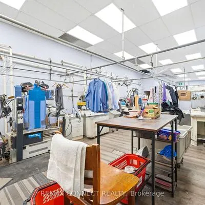 Commercial for sale, 544, Queen, Kensington-Chinatown, Toronto