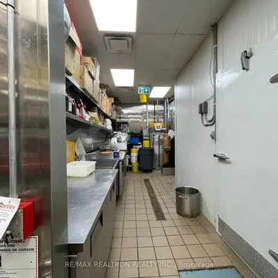 Commercial for sale, 3365, Steeles, Hillcrest Village, Toronto