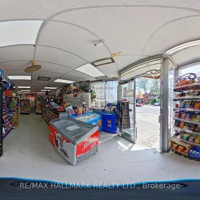 Commercial for sale, 675, Broadview, North Riverdale, Toronto