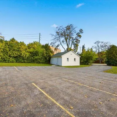 27,&nbsp;Old Kingston, West Hill, Toronto