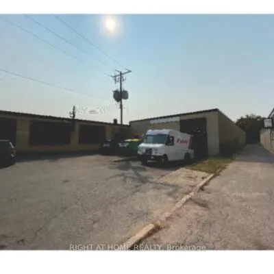 Commercial for sale, 15, Curity, O'Connor-Parkview, Toronto