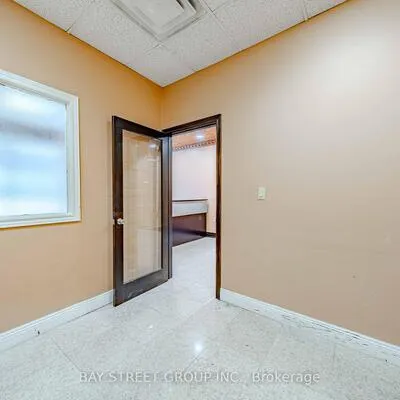 Commercial for sale, 80, Corporate, Woburn, Toronto