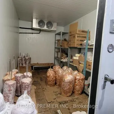 940, Danforth, Danforth, Toronto