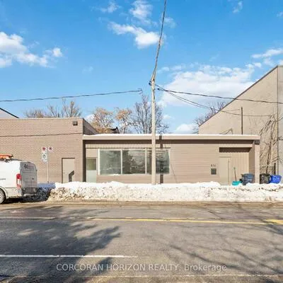 Commercial for sale, 914, Eastern, Greenwood-Coxwell, Toronto