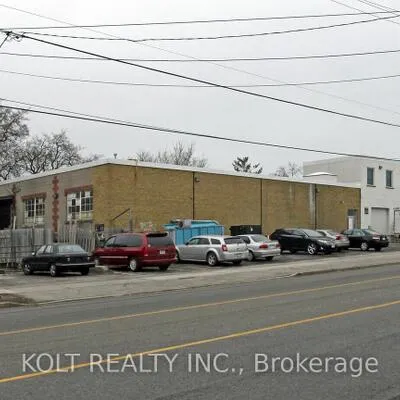 447,&nbsp;Birchmount, Clairlea-Birchmount, Toronto